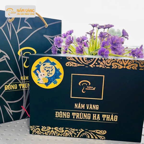 hiết kế bao bì độc đáo của quà Trung thu Nấm Vàng
